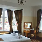 The Dolphin Hotel 3*