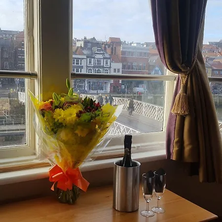 The Dolphin Hotel 3*
