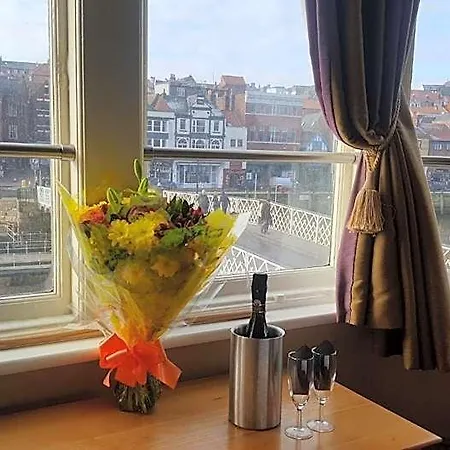 The Dolphin Hotel 3*