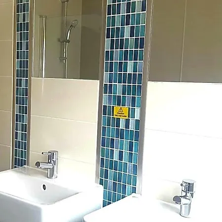 The Dolphin Hotel 3*