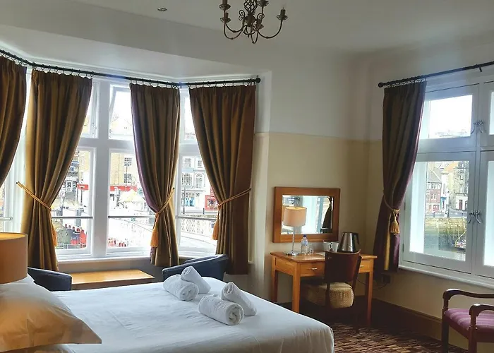 The Dolphin Hotel 3*