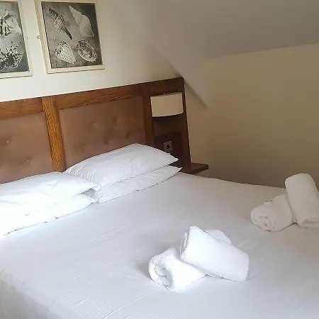 The Dolphin Hotel